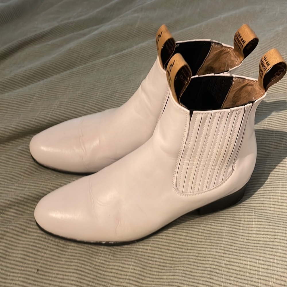 MIJA white boots